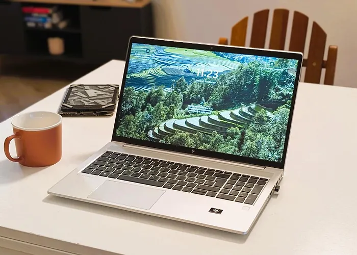 Charlie's House * 科莫