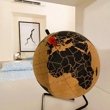 Charlie's House * Como